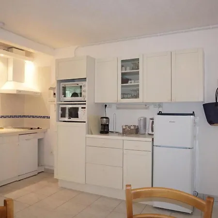 2 Pieces A 100m De La Avec Jardin, Terrasse Et Activites Familiales - Fr-1-224b-135